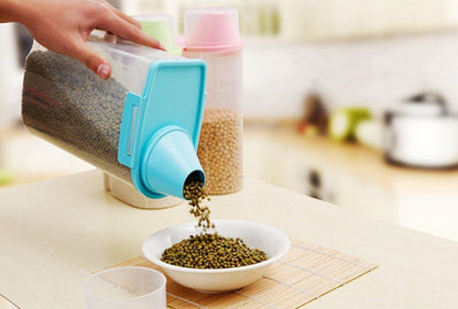 Pet Food Storage Container with Measuring Cup, Pour Spout and Seal Buckles Food Dispenser for Dogs Cats (Purple)