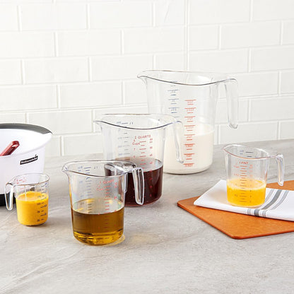 Restaurantware Clear Plastic Pt (Cups) Measuring Cup, 5.3 x 3.8 x 5 In