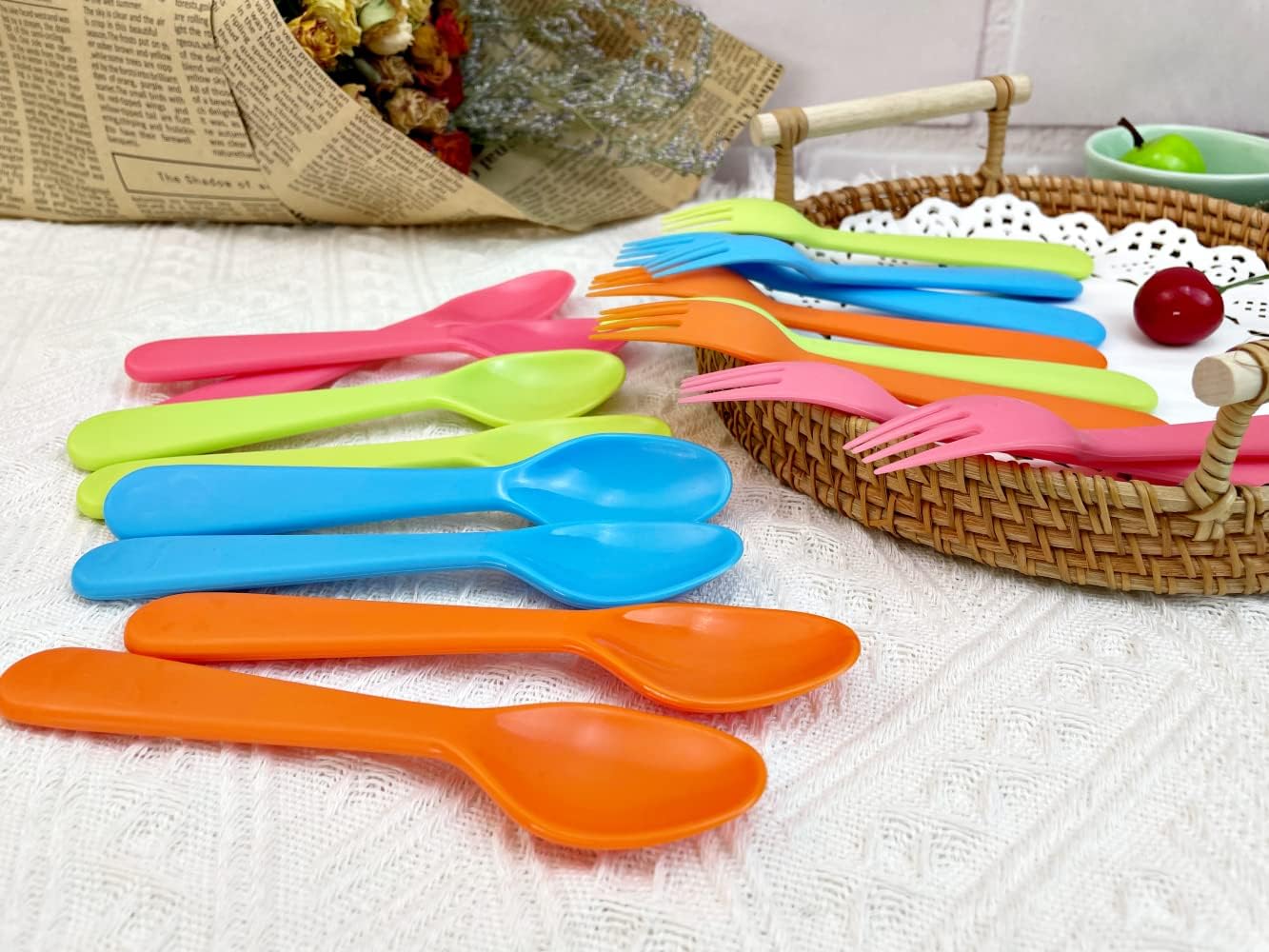 Jawbush 16 Pcs Kids Utensils, Plastic Kids Forks and Spoons, Reusable Toddler Utensils, Durable Flatware Set for Lunch Box, Easy to Use, BPA Free
