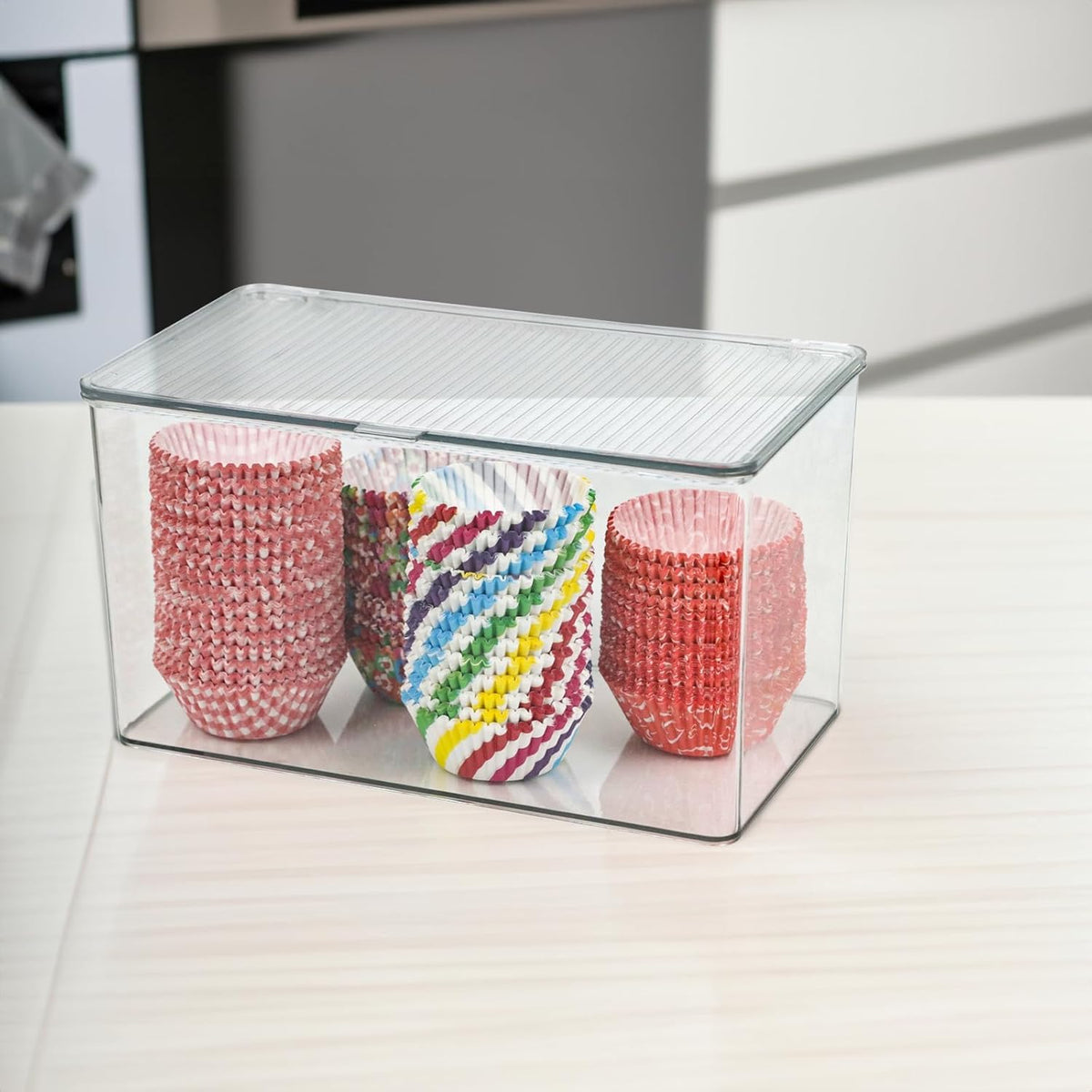 ZEXALOR Clear Plastic Storage Bin with Lid, Makeuo Holder, Fridge Organizer, Refrigerator Organizers and Storage, Small Container for Pantry, Office, Dresser, Bathroom, Kitchen, Snack