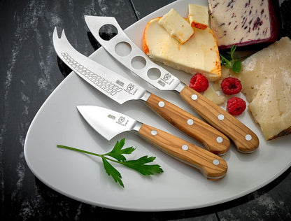 Mercer Culinary Renaissance Soft Cheese Knife, 5-Inch