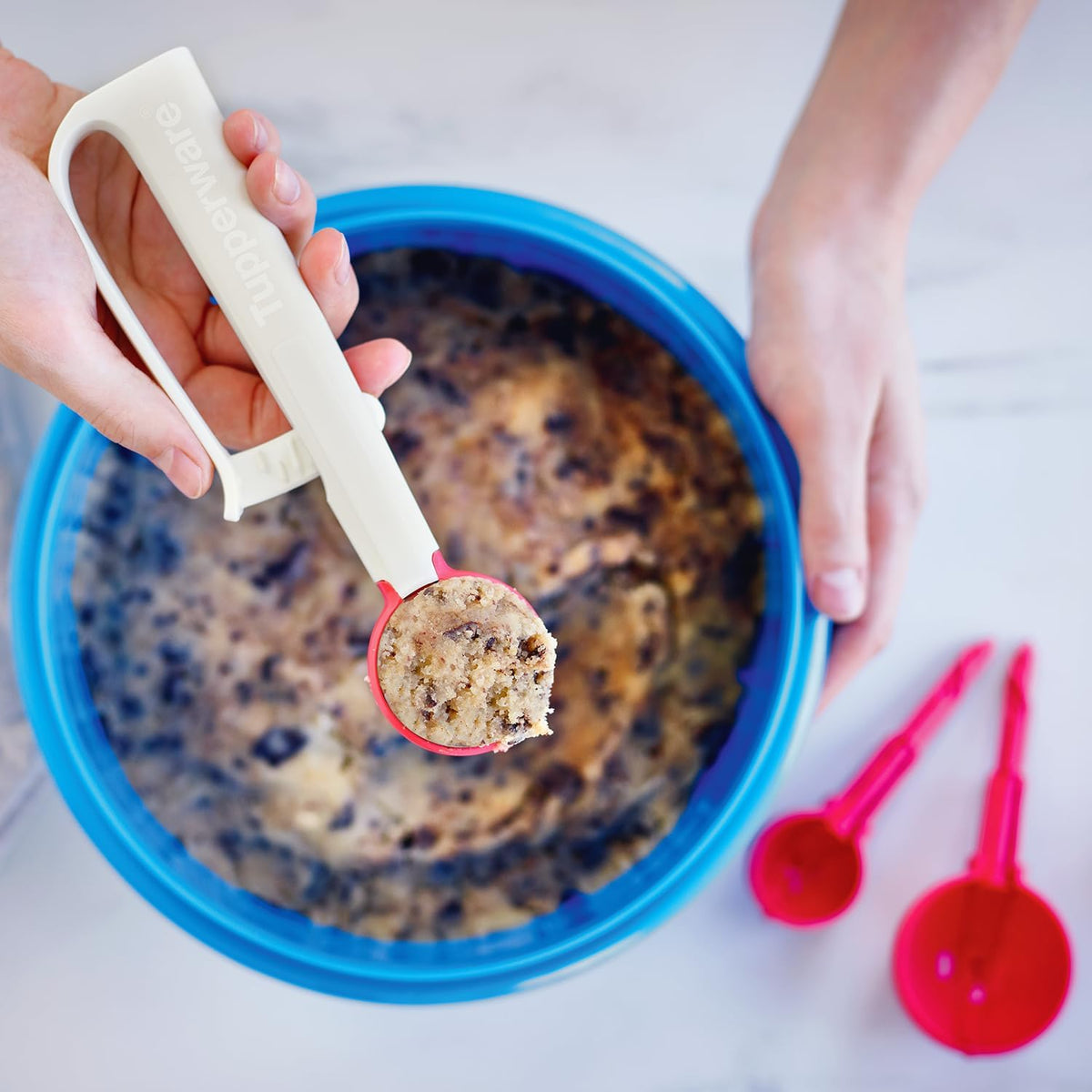 Tupperware Portioning Scoops, Universal Handle and Three Snap-on Scoops (Small, Medium and Large)