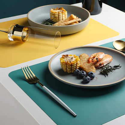 Silicone Placemats, Food-Grade Non-Slip Waterproof, Dining, Stain Resistant, Countertop Protector, Kitchen Counter Mat, Heat Resistant, Baking mat Dishwasher Safe (23.6"×15.7"-1pack, Black)