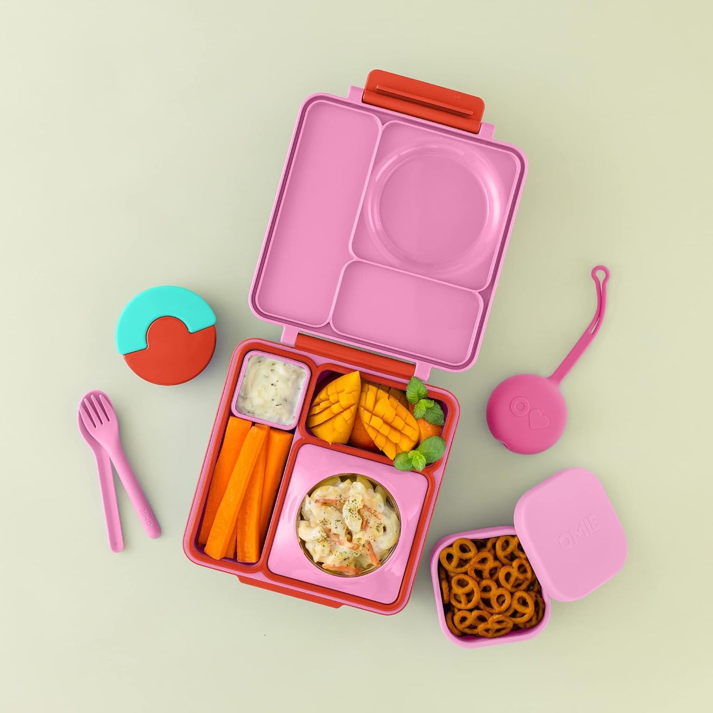 OmieBox Silicone Leakproof Snack Containers To Go, Food Storage Containers with Lid, School Lunch Bento Container - BPA Free, Airtight, Dishwasher and Freezer Safe, Oven Safe - 9.4 ounces (Pink)