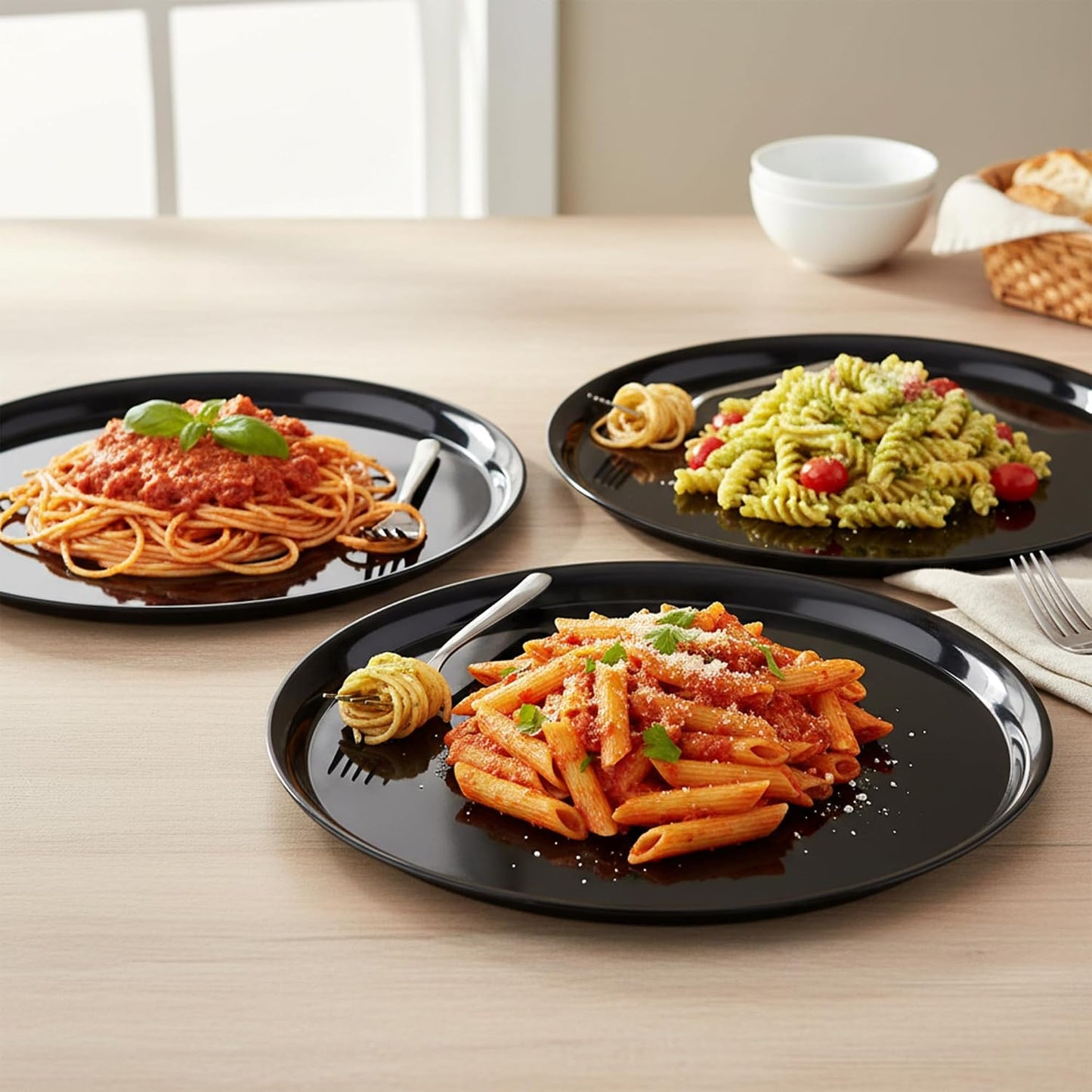 Smarty Had A Party 12 Inch Black Round Plastic Serving Tray – Heavy-Duty Party Platters & Catering Trays, Reusable or Disposable Plastic Trays for Serving Food, Elegant Party Tray Set of 25