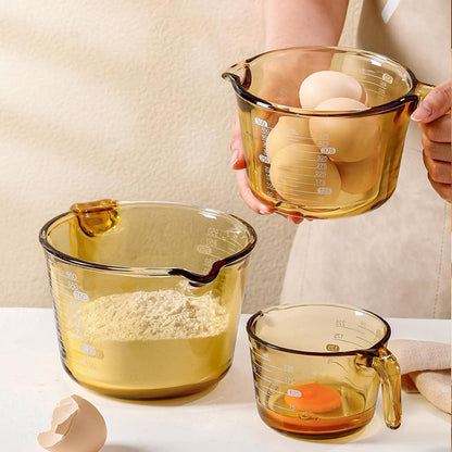 Kitchen Glass Measuring Cup Three-Piece Set, Measuring Jug with Scale,Egg Beater，Flour Measurers， Dishwasher Safe (250ml/1Cup, 500ml/2Cup, 1000ml/4Cup)(Transparent)