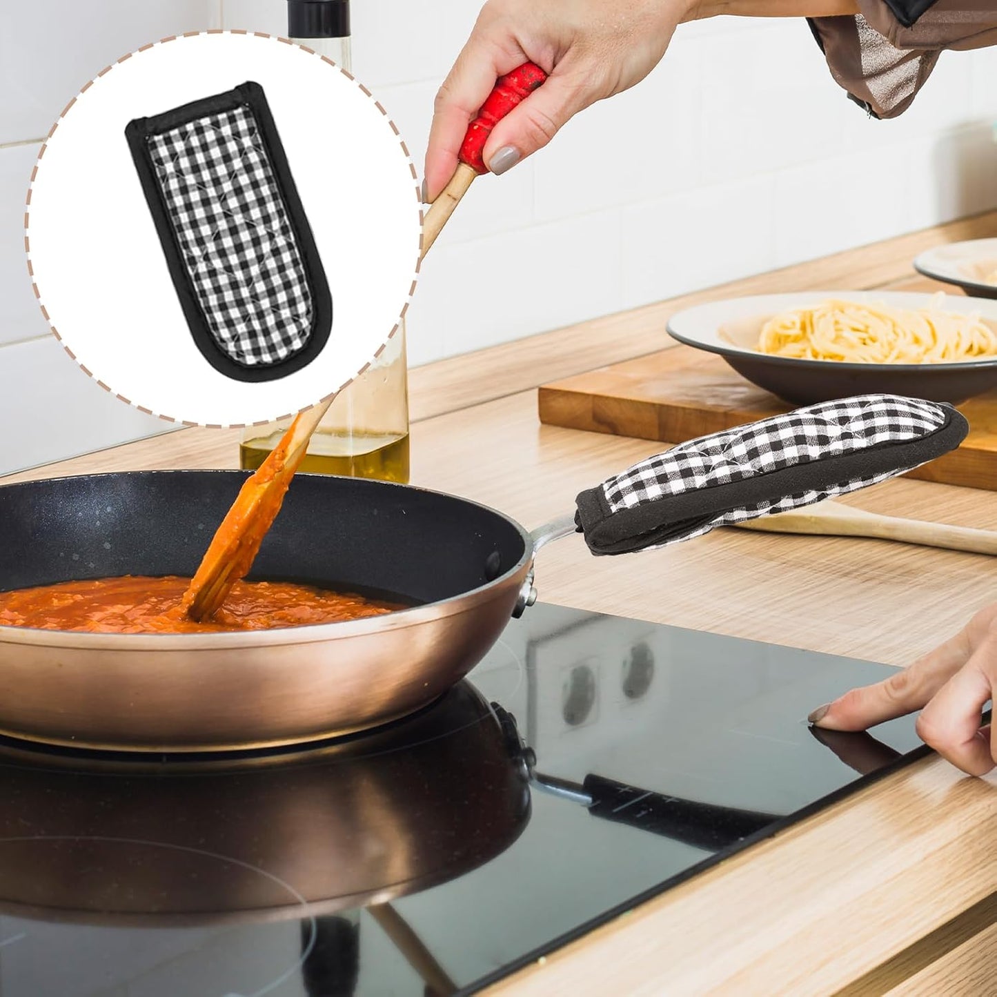 4 Pieces Hot Handle Covers Heat Resistant Pot Sleeve Grip Cotton Cast Iron Skillet Handle Covers Non-Slip Machine Washable Handle Mitts for Baking Cooking BBQ Kitchen Cookwares