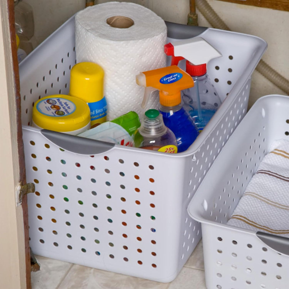 Sterilite 6-Pack Medium Ultra Basket, Open Top Plastic Storage Organizer, White - Classic Baskets for Organizing Countertops, Pantry Shelves, Kitchen Cabinets, Laundry Rooms or Home Offices