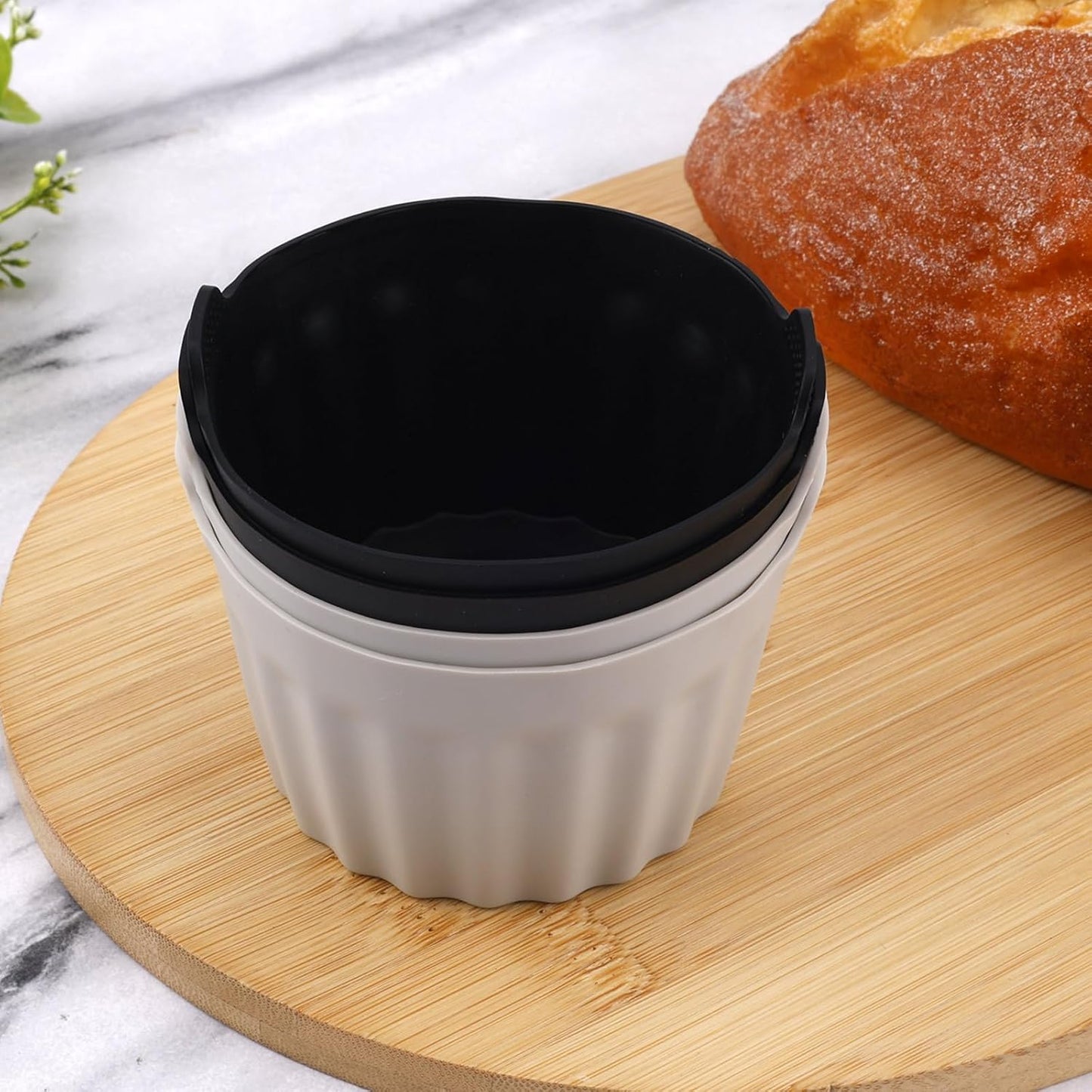 4pcs Silicone Muffin Cups, Non-Stick Silicone Baking Cups Cupcake Molds Reusable Muffin Liners Cupcake Liners Lunch Box Dividers Baking Accessories for Cupcakes Pudding Egg Tart Custard