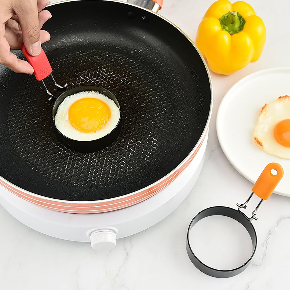 Thickened Egg Molds, 2 Pack 3 Inch Round Shape Iron Egg Ring Molds for Cooking and Griddle of Egg, Flapjack, and Bread (red)
