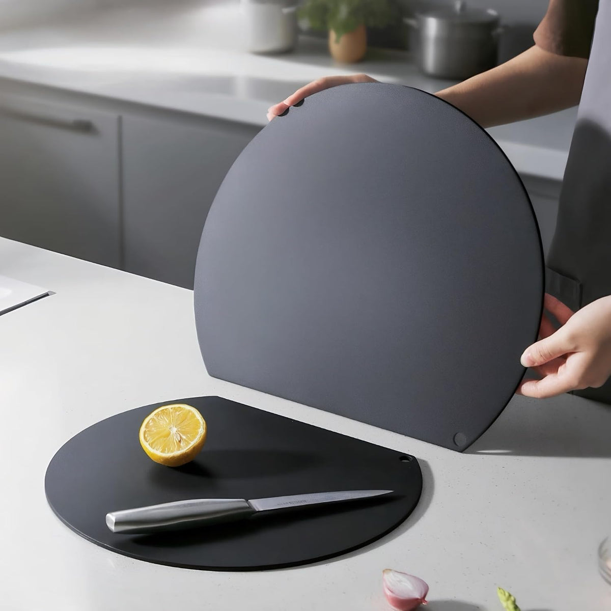 TPU Cutting Boards, Flexible, Non-slip Chopping Boards for Kitchen, Knife-Friendly & Dishwasher Safe Cutting Mat for Meat, Vegetables & Fruits (2PCS, Gray/Black-D Shape)