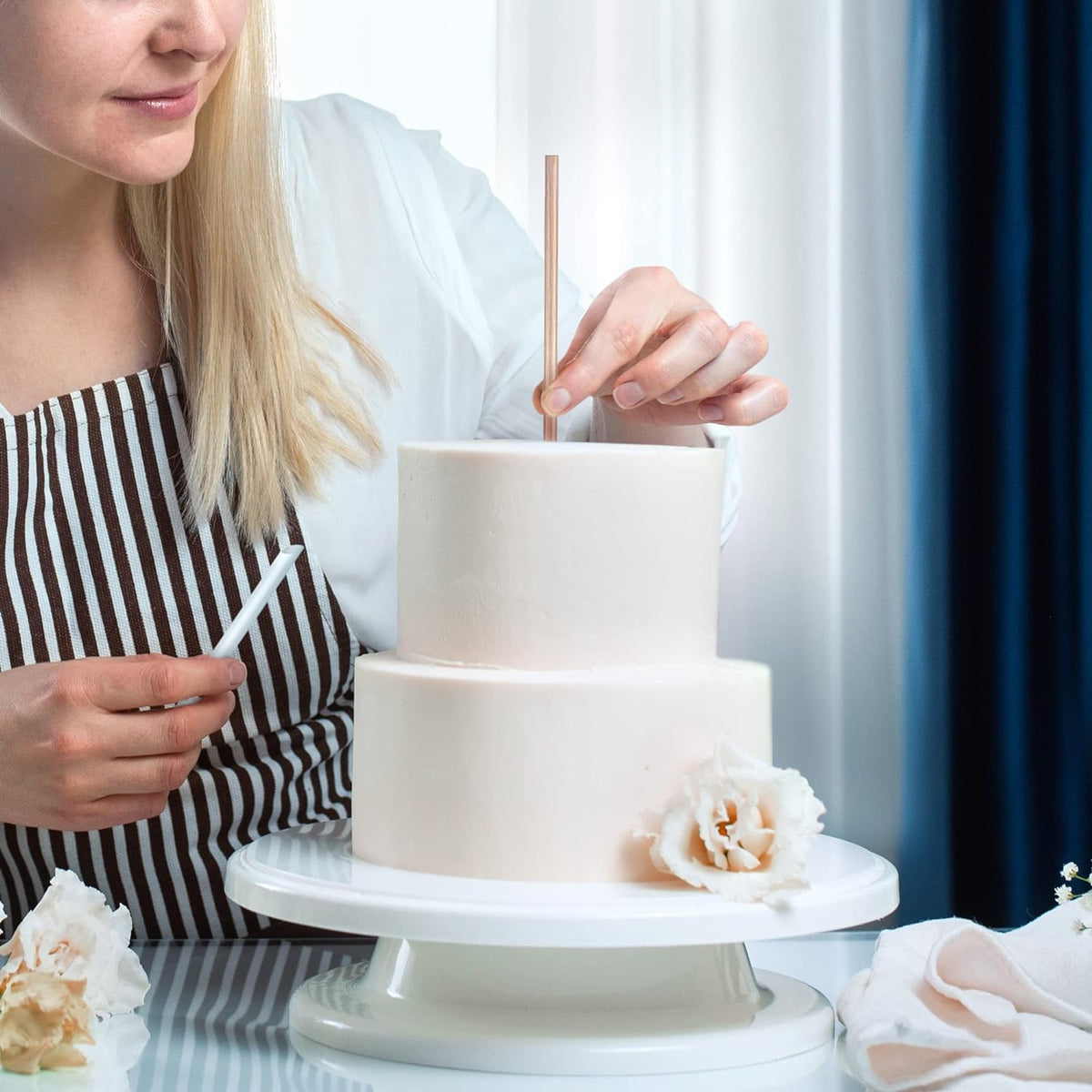 BluShore Cake Boards Tiering Kit - Cake Board 10 Inch, 8 Inch, and 6 Inch (5 Pieces Each) With Parchment Paper Rounds, Wooden Dowels, and Straw Dowels - Cardboard Cake Rounds Stacking Kit [130 Pieces]