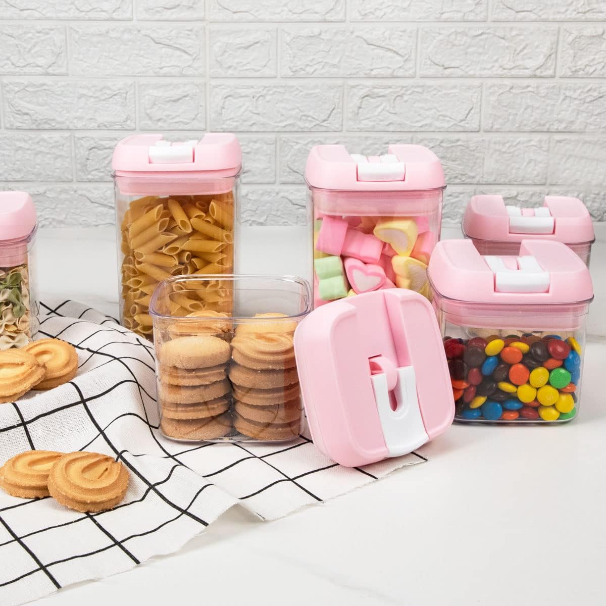 U-QE Airtight Food Storage Containers -8 Piece BPA Free Clear Plastic Airtight Containers with Easy Lock Lids for Kitchen Pantry Organization and Storage - Sugar, Flour, Cereal, Labels & Marker