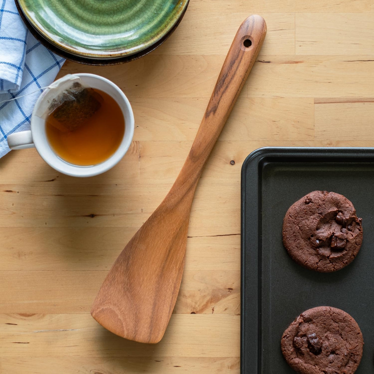 FAAY 13.5" Right-Hand Teak Spatula for Wok - Extra Wide 3.15" Head, Thin Edge Turner for Nonstick Pans, Coconut Oil Finish, Thai Handcrafted Wood