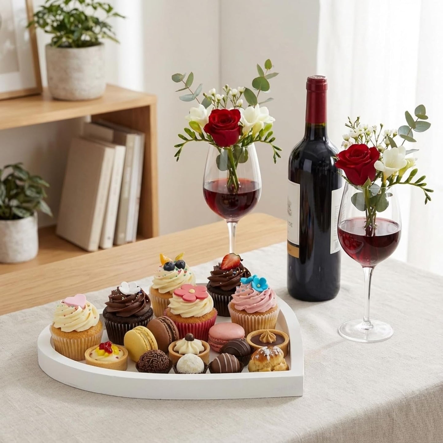 Hushee 3 Pcs Valentine's Day Wooden Serving Tray Heart Shaped Plate Wood Serving Dish Tray and Platter for Valentines Day Table Decoration Home Office Food Display, 3 Sizes(Heart, Red, Pink, White)