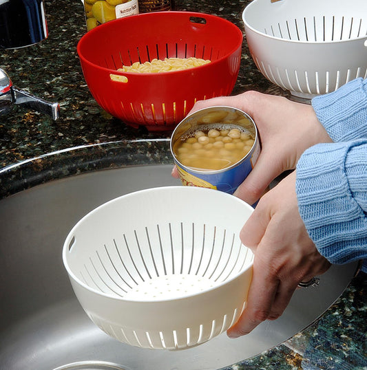 Hutzler Mini Food Colander Strainer, 6.25 Inch Diameter, BPA Free (Turquoise)