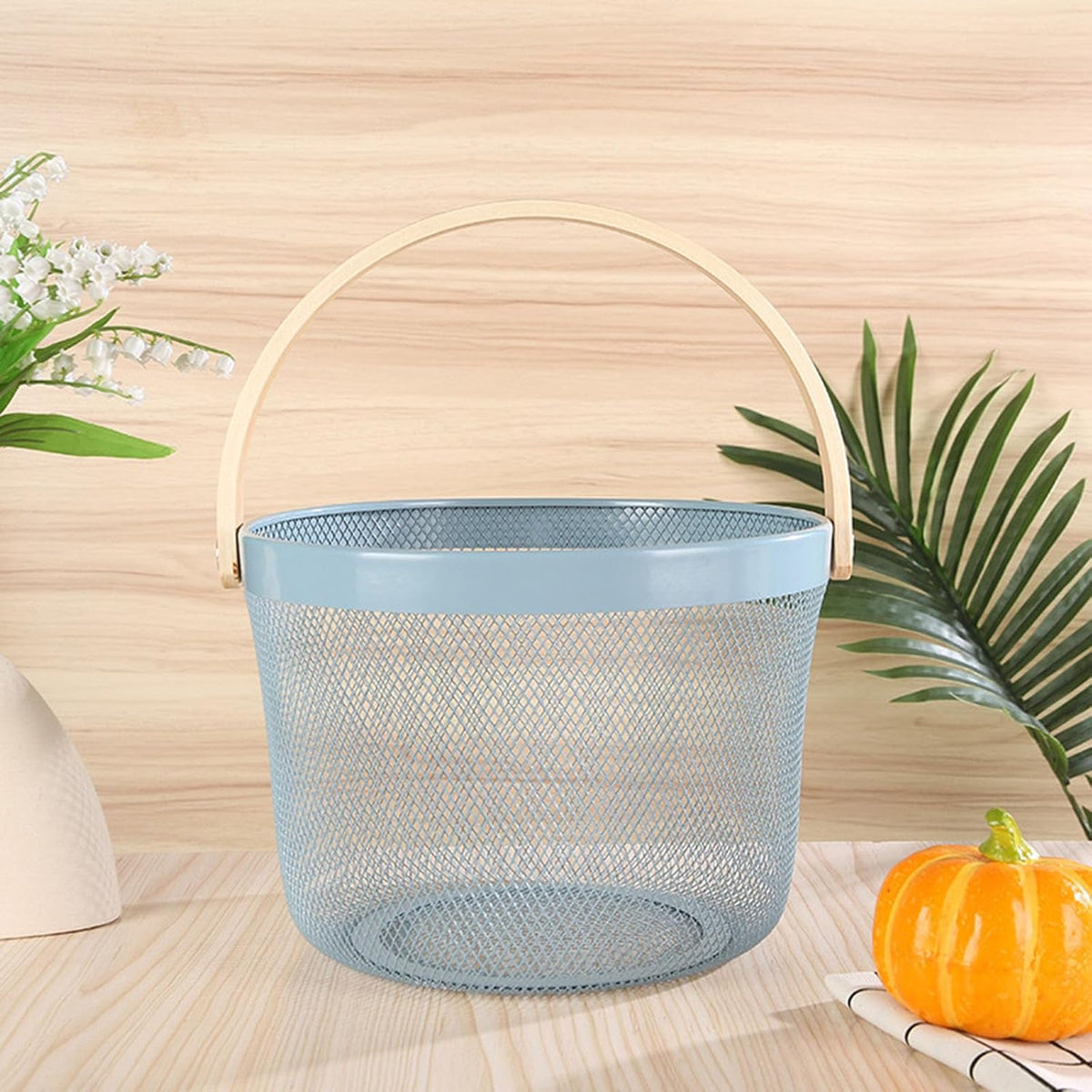 AJIODA Metal Mesh Steel Wire Basket, Round Storage Organizer Basket with Wooden Handle Multi-functional Hanging Kitchen Baskets Fruit Baskets for Kitchen Bathroom Picnic Decor Cabinet Home, White