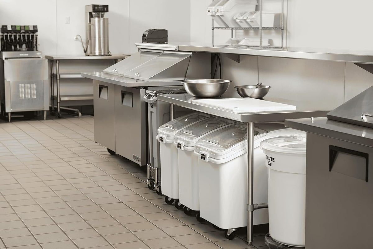 Rubbermaid Commercial Products ProSave Shelf-Storage Ingredient Bin With Scoop, 600-Cup capacity, Plastic, White, Sliding Lid, Container with Wheels for Kitchen/Restaurant Food Organization