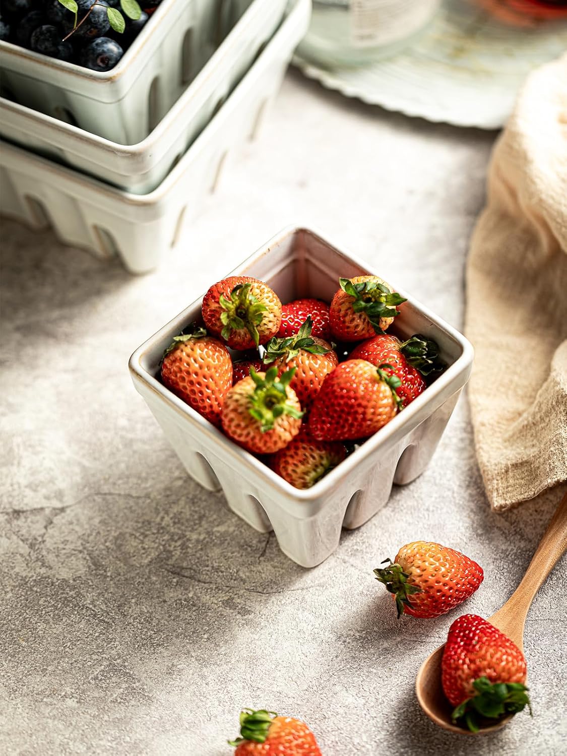 Gomakren Berry Bowls with Holes Ceramic, Berry Washing Bowl Basket Set of 2, 5.8 Inch Round Fruit Bowl Storage Containers, Strawberry Baskets, Farmhouse Kitchen Decor, Yellow + Brown