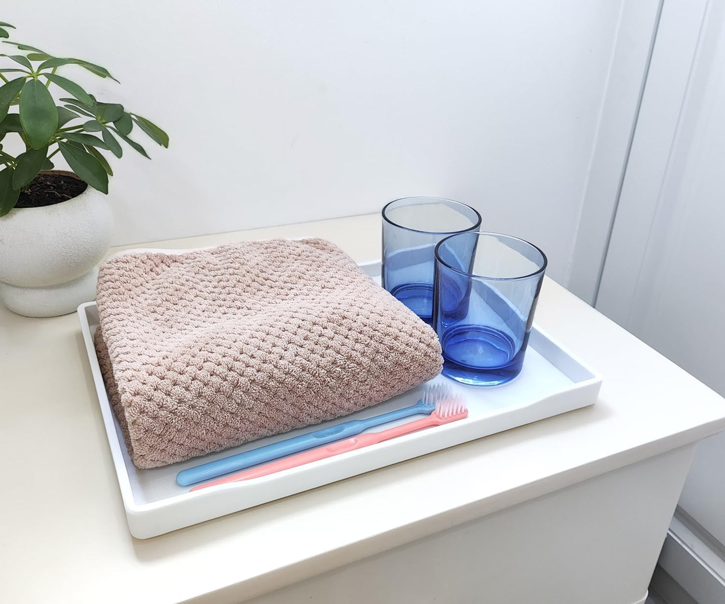 White Serving Tray (13.5 x 9.6 inch) for Serving Accessory, Elegant & Stackable Plastic Tray for Spa, Coffee, Drinks, Tea, Bar, Party, Seasoning, Perfume and Display Use.