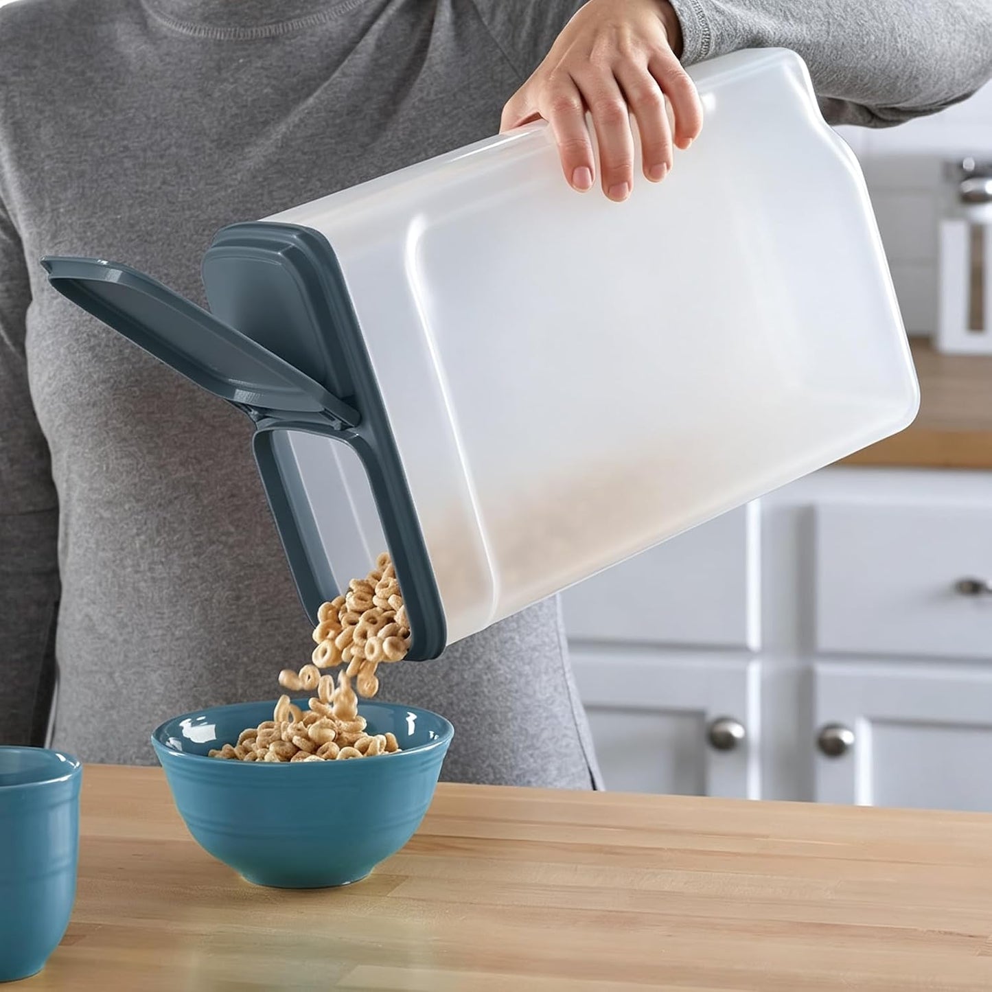 Cereal Containers Storage Airtight Food Organizers with Lids, 32 Cup BPA-Free Plastic Holder for Kitchen Pantry Organization, Clear Rice Flour Sugar Dry Goods Dispenser