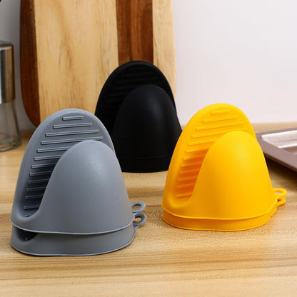Cabilock Mini Silicone Oven Pinch Mitts Set, 3 Pairs Heat Resistant Cooking Finger Protectors with Bowl Gripper Clips, Pot Handle Mittens for Microwave and Kitchen Use