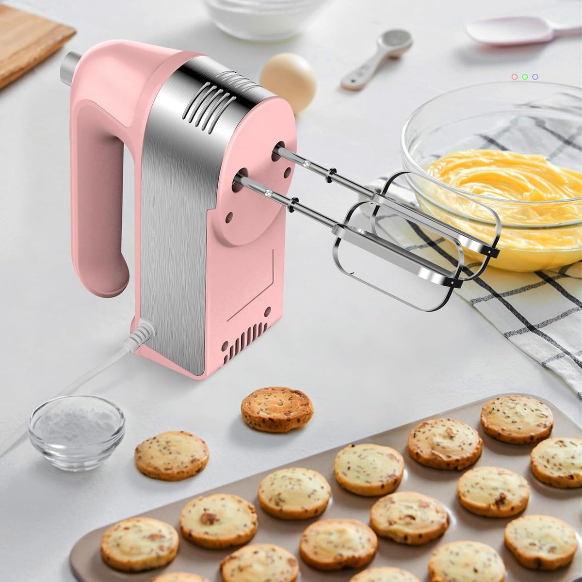 Hand Mixer Electric, 450W Kitchen Mixers with Scale Cup Storage Case, Turbo Boost/Self-Control Speed + 5 Speed + Eject Button + 5 Stainless Steel Accessories, For Easy Whipping Dough, Cream, Black