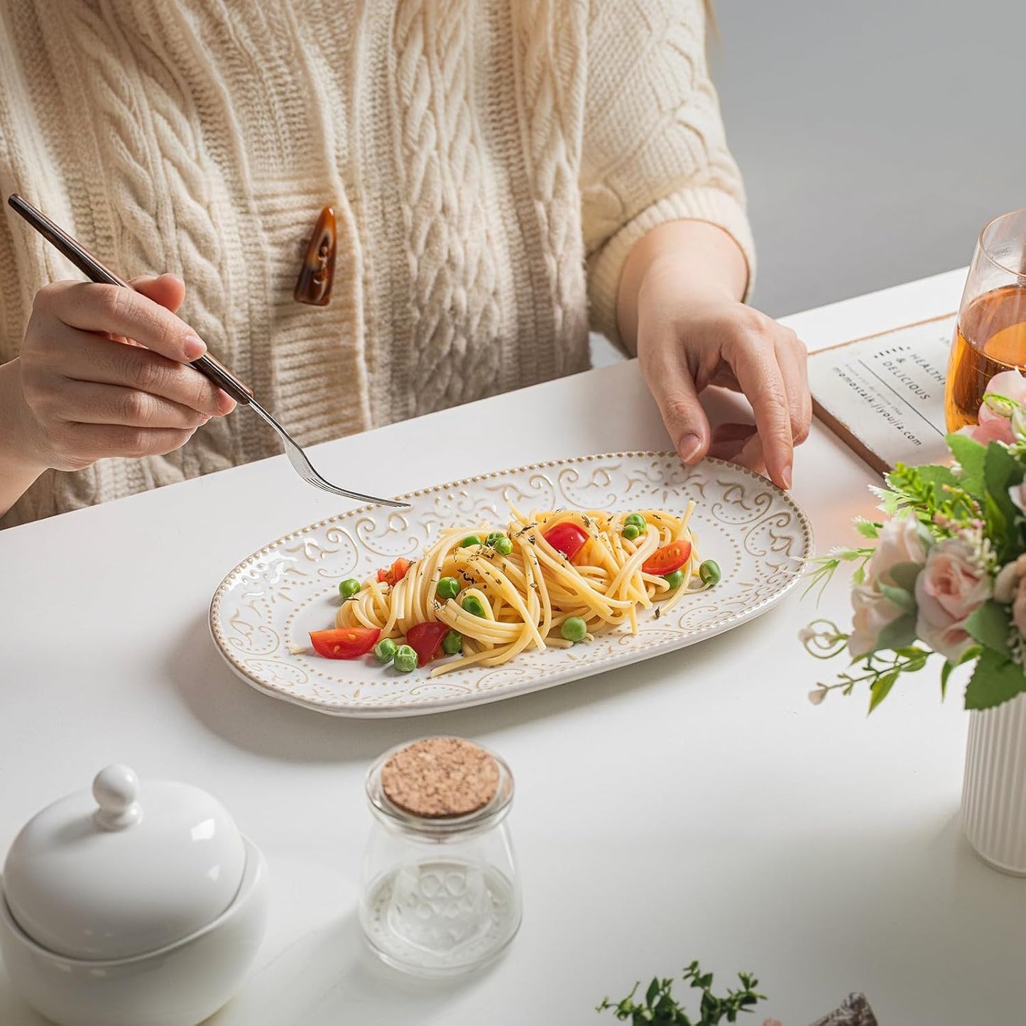 Oval Serving Platter, 14"/12"/10" Ceramic Serving Platters, Embossed White Serving Plates, Stackable Porcelain Tray for Appetizer, Dessert, Pasta, Sushi, Oven Dishwasher Safe, Set of 3, Family Dining
