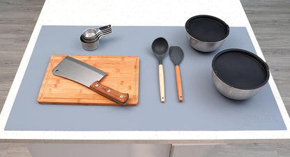 GASARÉ, Extra Large, Thick, Silicone Mat for Kitchen Counter, Heat Resistant Mat, Countertop Protector, Non-Slip, Easy to Clean, Cuttable, 25 x 17 Inches, Black