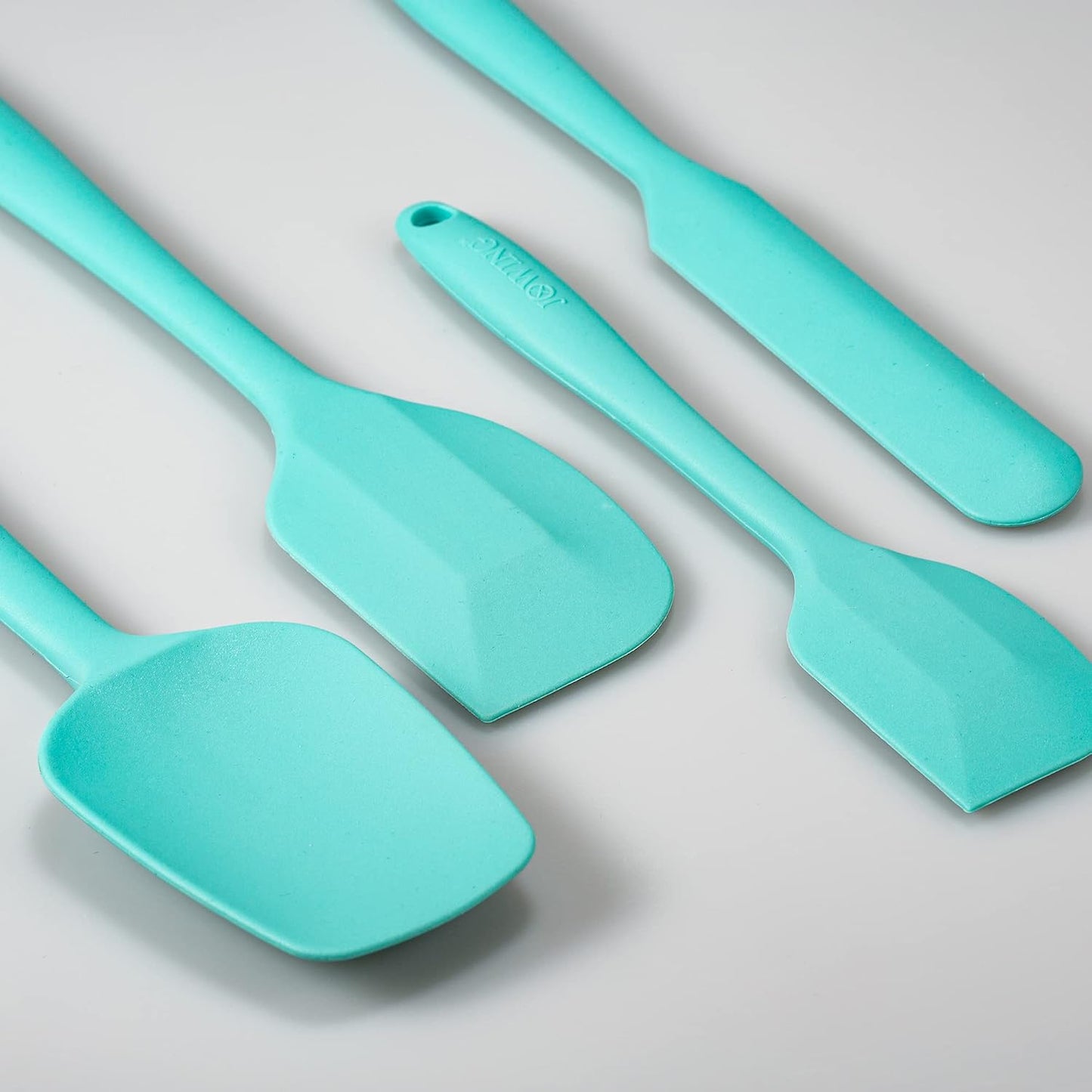 4 Piece Silicone Spatula Set, Flexible Heat Resistant Non-scratch Baking Cooking Rubber Spatulas with Stainless Steel Core, Black