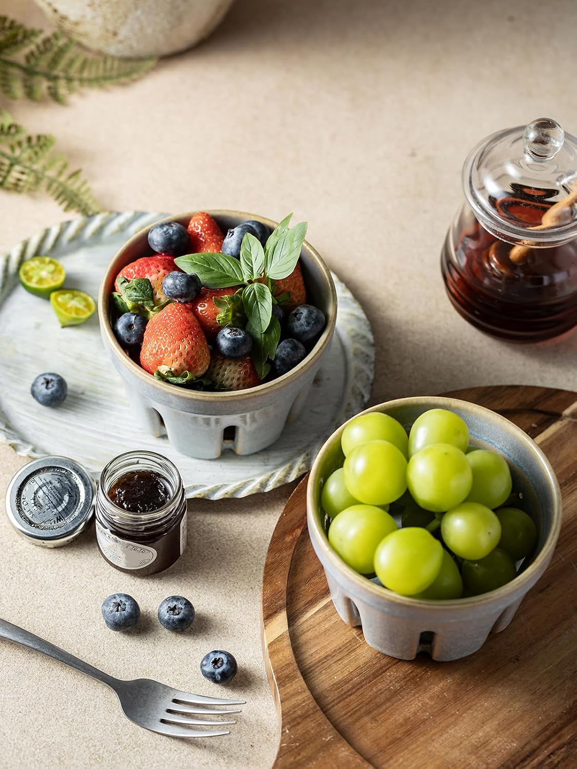 Gomakren Berry Bowls with Holes Ceramic, Berry Washing Bowl Basket Set of 2, 5.8 Inch Round Fruit Bowl Storage Containers, Strawberry Baskets, Farmhouse Kitchen Decor, Yellow + Brown