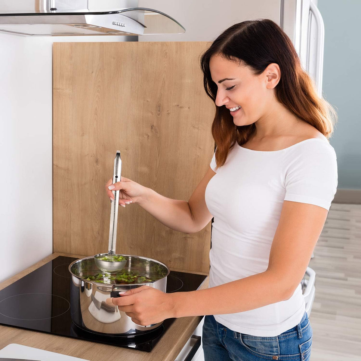 meekoo Stainless Steel Ladles Soup with Long Handle, 6oz