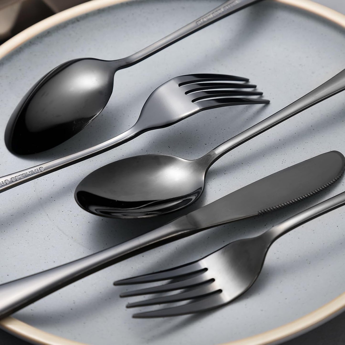 Portable Utensils Set with Case, 4pcs Stainless Steel Reusable Silverware for Lunch Camping School Picnic Workplace Travel, Lunch Box Includ Fork Spoon Knife,Easy to clean,Dishwasher Safe(Rainbow)