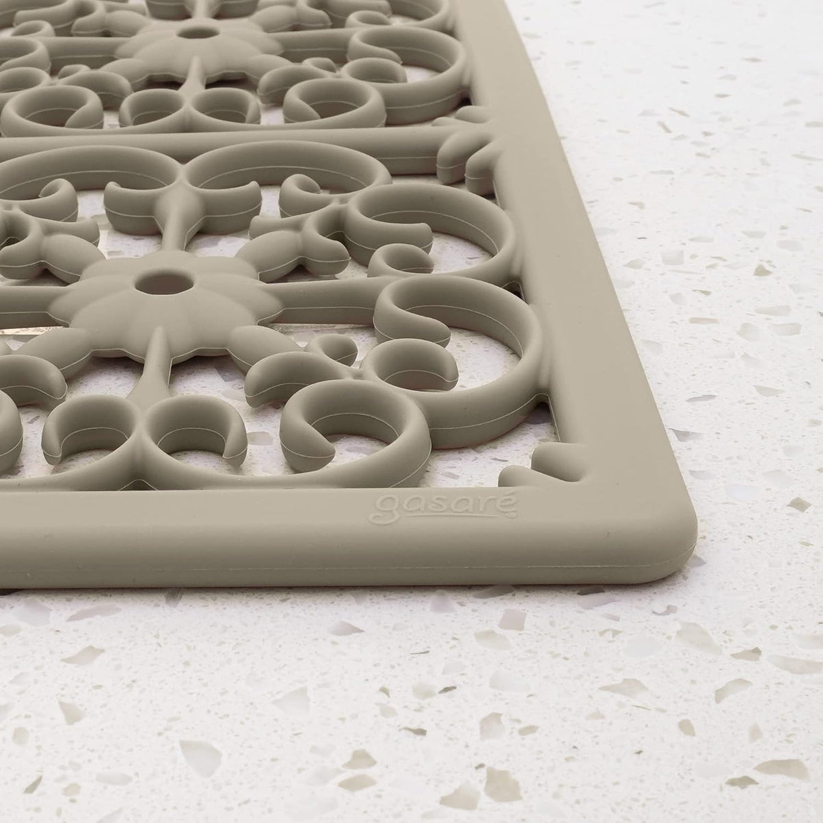 GASARÉ, Extra Large, Thick, Silicone Trivet for Hot Dishes, Pots, and Pans, Heat Resistant Mat for Countertop, Hot Pad for Kitchen, Easy to Clean, 16 x 12 x 3/8 Inches, White