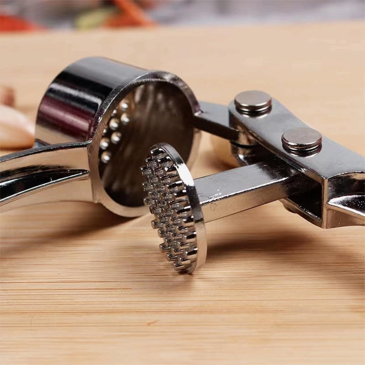Stainless Steel Garlic Press, 5 in 1 Kitchen Mincer and Crusher