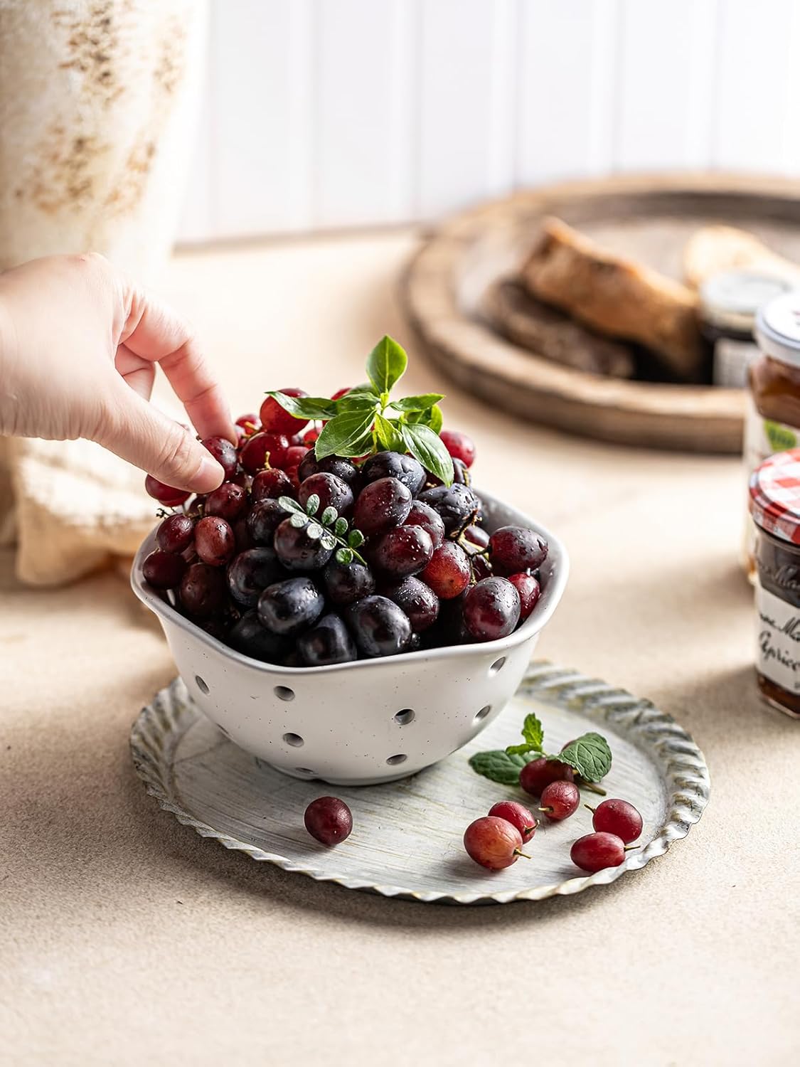 Gomakren Berry Bowls with Holes Ceramic, Berry Washing Bowl Basket Set of 2, 5.8 Inch Round Fruit Bowl Storage Containers, Strawberry Baskets, Farmhouse Kitchen Decor, Yellow + Brown
