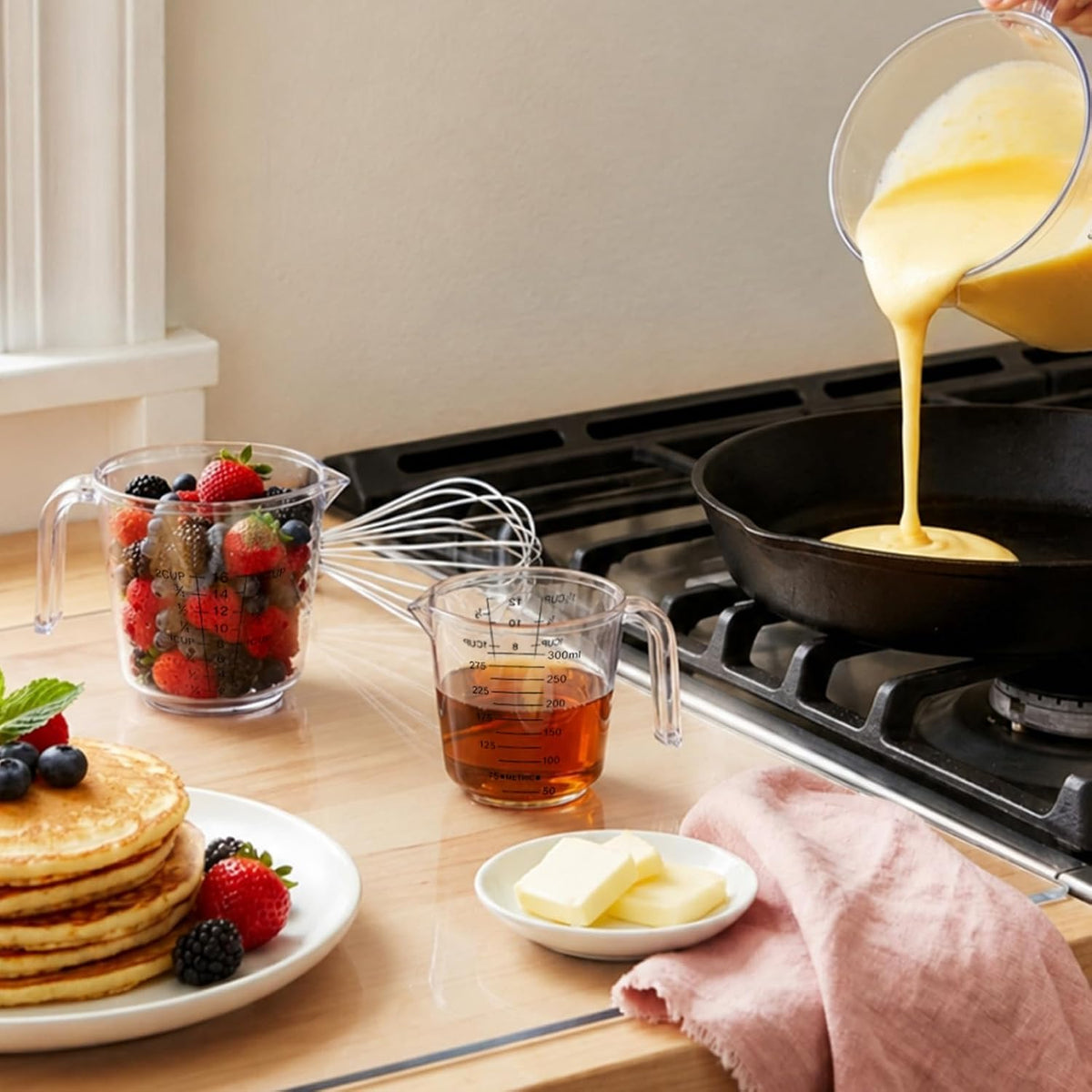 2Pcs 2 Cup Plastic Measuring Cup,Plastic Liquid Measuring Cups for Baking,Cooking,Mixing