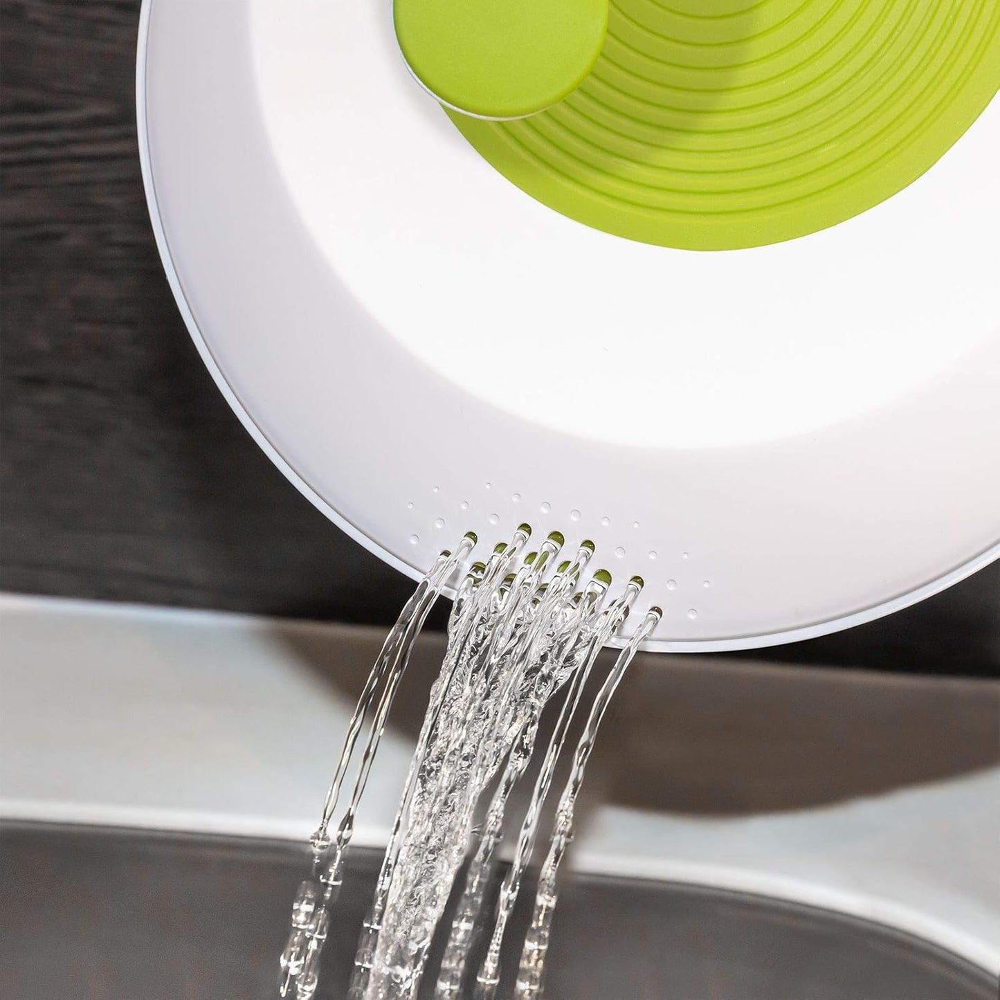 Westmark Salad Spinner, Capacity: 4.4 litres, ø 23.5 cm, Plastic, BPA-Free, Spinderella, Colour: Transparent/White/Green, 243022E1