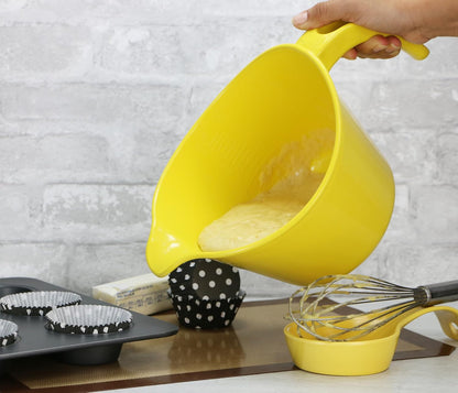 Batter Bowl With Pour Spout, Non-Slip Base,Space Saving Detachable Handle with Lid, 2 QT Heavy Duty BPA-Free Microwave & Dishwasher Safe (Fresh Lemons)