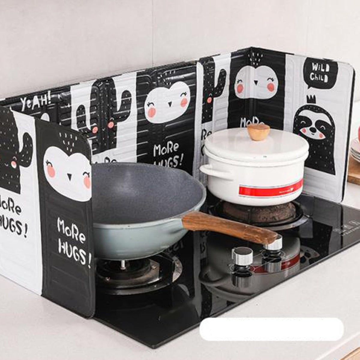 Tissting 33.1x12.8in (84x32.5cm) Foldable Splatter Guard - 3-Sided Aluminum Splash Board for Stove Top, Kitchen Oil Barrier, Grease Protection, Easy Clean & Storage