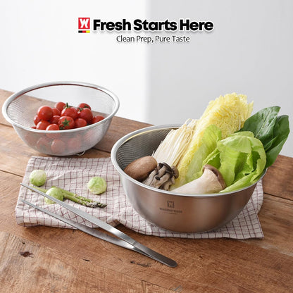 WAGENSTEIGER Stainless Steel Mixing Bowl and 3-Legged Colander Set, Multipurpose Kitchen Basket with Fine Mesh Colander, Salad Mixing Bowl with Strainer, Rinsing Vegetables & Fruits (24cm / 9.45")