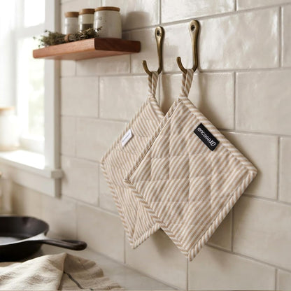 Encasa XO Pot Holders, Quilted Kitchen Hot Pads 8"x8" Black