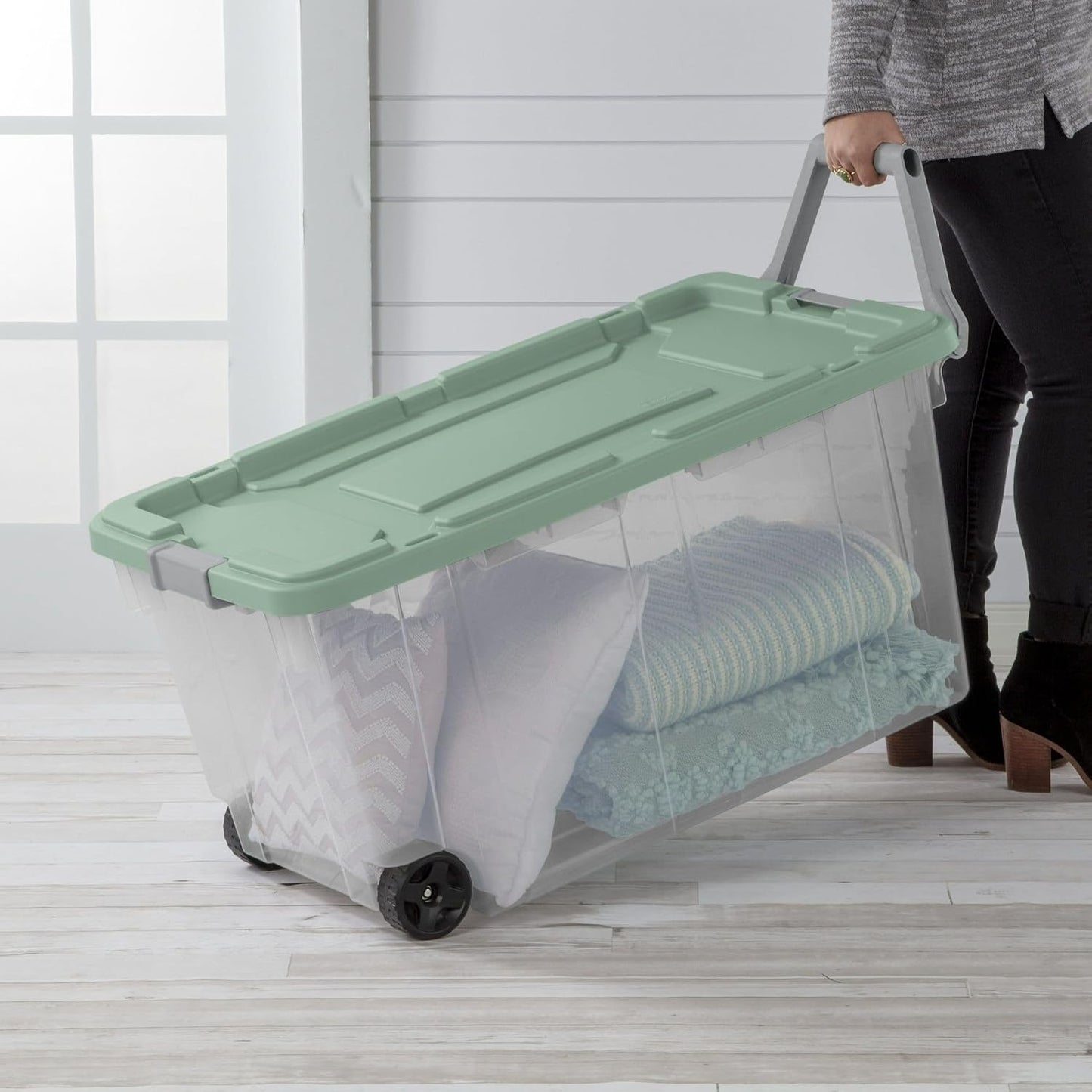 Extra Large Storage Bin, 40 Gallon Wheeled Plastic Storage Container with Handle, Green, Pack of 2 (GREEN)