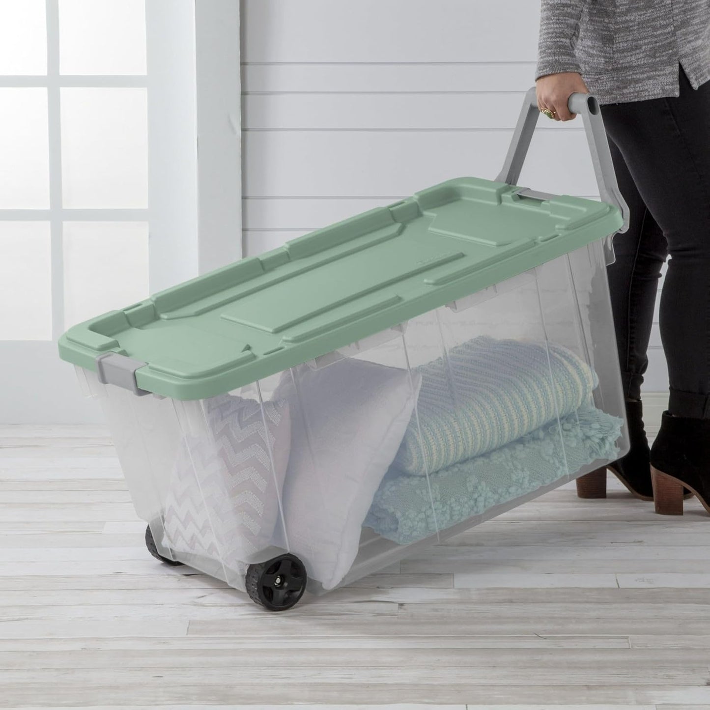Extra Large Storage Bin, 40 Gallon Wheeled Plastic Storage Container with Handle, Green, Pack of 2 (GREEN)