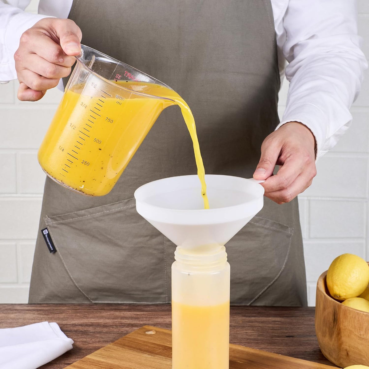 Restaurantware 8 oz White Plastic Funnel