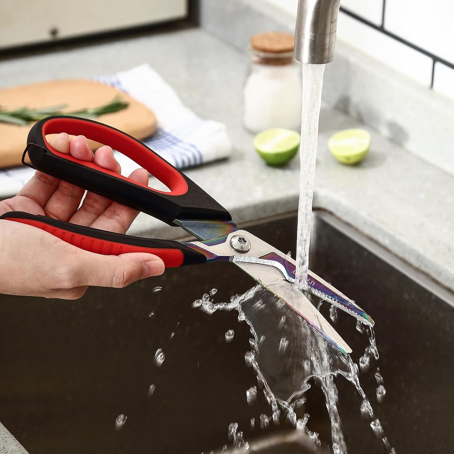 LIVINGO Heavy Duty Kitchen Shears - Titanium Coated Hot Forged Sharp Multipurpose Stainless Steel Utility Shears for Household Culinary Food Cutting Chicken Meat Cooking, Dishwasher Safe, 9.5 Inch