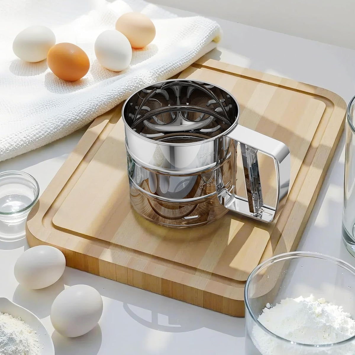 Omesata Flour Sifter 3 Cup for Baking, Crank Sifter Sieve Baker Dusting