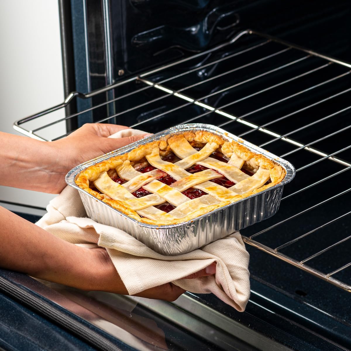 GUSTO [30 Count 9x13 Inch Aluminum Pans, Half Size Deep Steam Foil Pans - Table Pans for Baking, Cooking, Heating, Storing and Food Prepping - (Formerly Comfy Package)