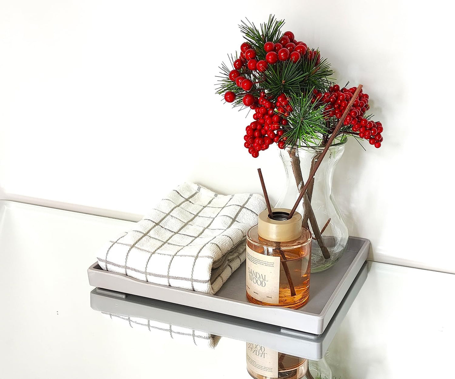 White Serving Tray (13.5 x 9.6 inch) for Serving Accessory, Elegant & Stackable Plastic Tray for Spa, Coffee, Drinks, Tea, Bar, Party, Seasoning, Perfume and Display Use.