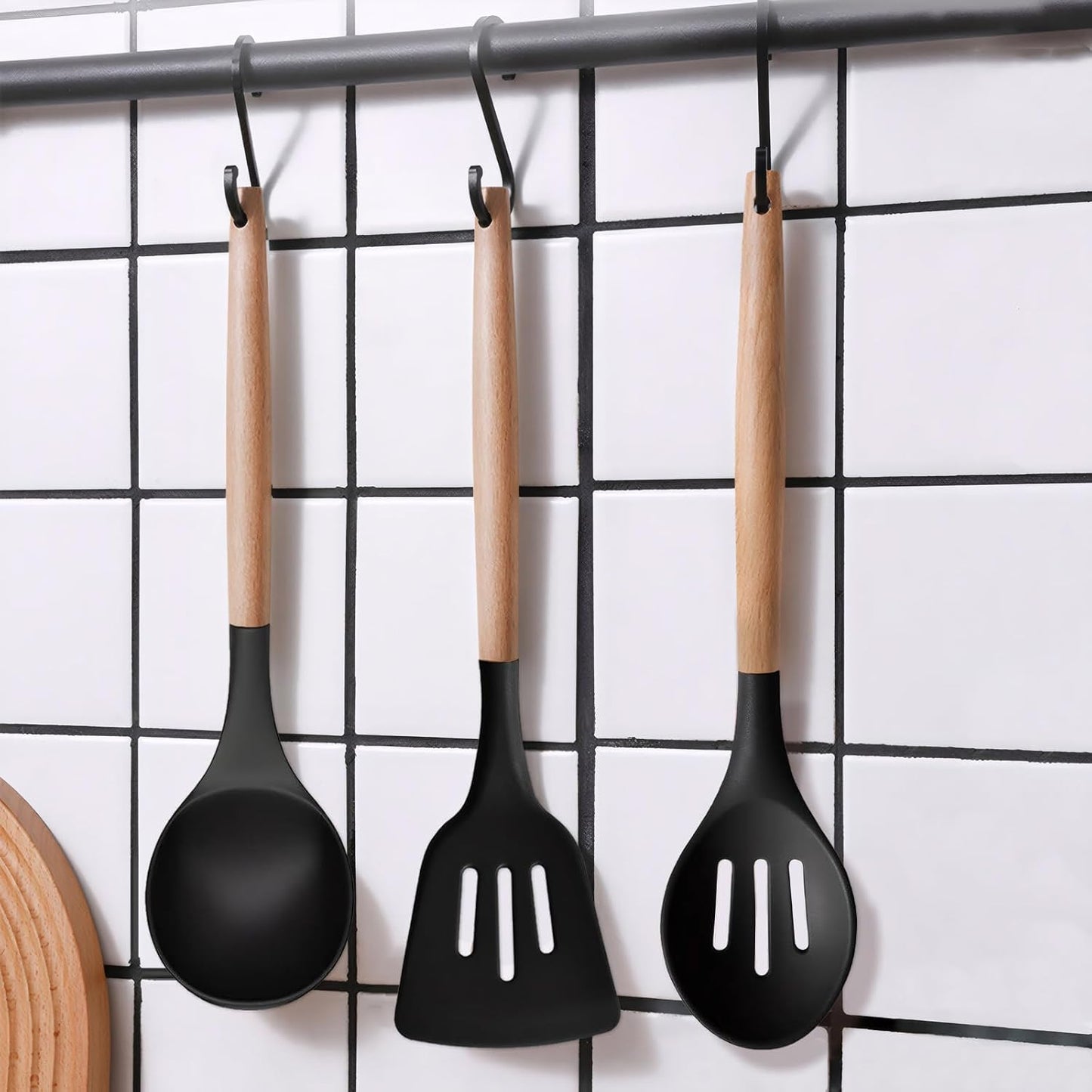 Kitchen Cooking Utensils Set, 6Pcs Silicone Kitchen Utensils Set Spatula Spoon Soup Ladle Turner, Heat Resistant Wooden Handle Silicone Cooking Gadgets for Nonstick Cookware & Baking BPA FREE